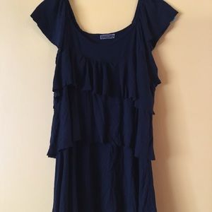 Super soft black tiered shirt!